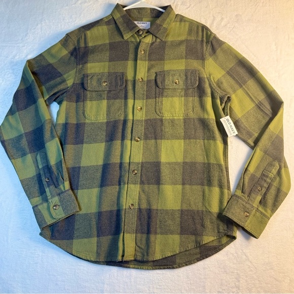 Old Navy Other - NWT Old Navy Olive and Charcoal Plaid Men's Button Down
Flannel Shirt